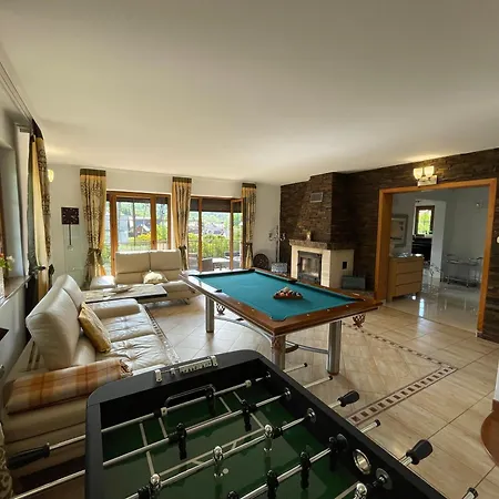 Villa Chce Tu Zostac *